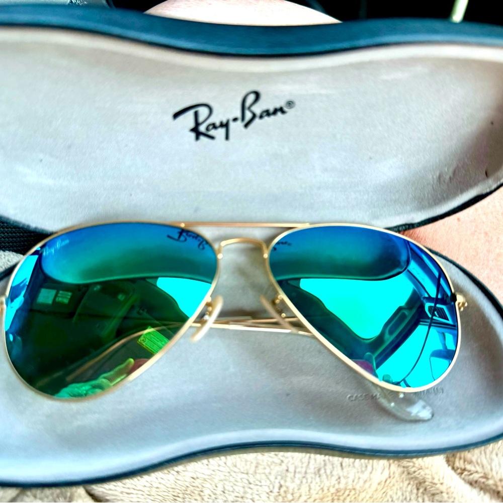 Men’s/Unisex Ray-Ban Blue/Gold Aviator Sunglasses